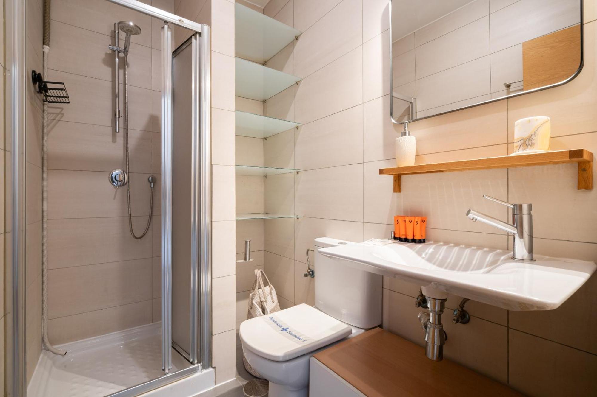 Apartamento Exterior En Lavapies Alquiler Temporal Madrid Dış mekan fotoğraf